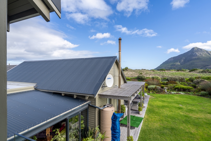 To Let 3 Bedroom Property for Rent in Lake Michelle Western Cape